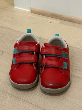 Ten Little Red Velcro Leather Sneakers Size 10 Little Kids GUC